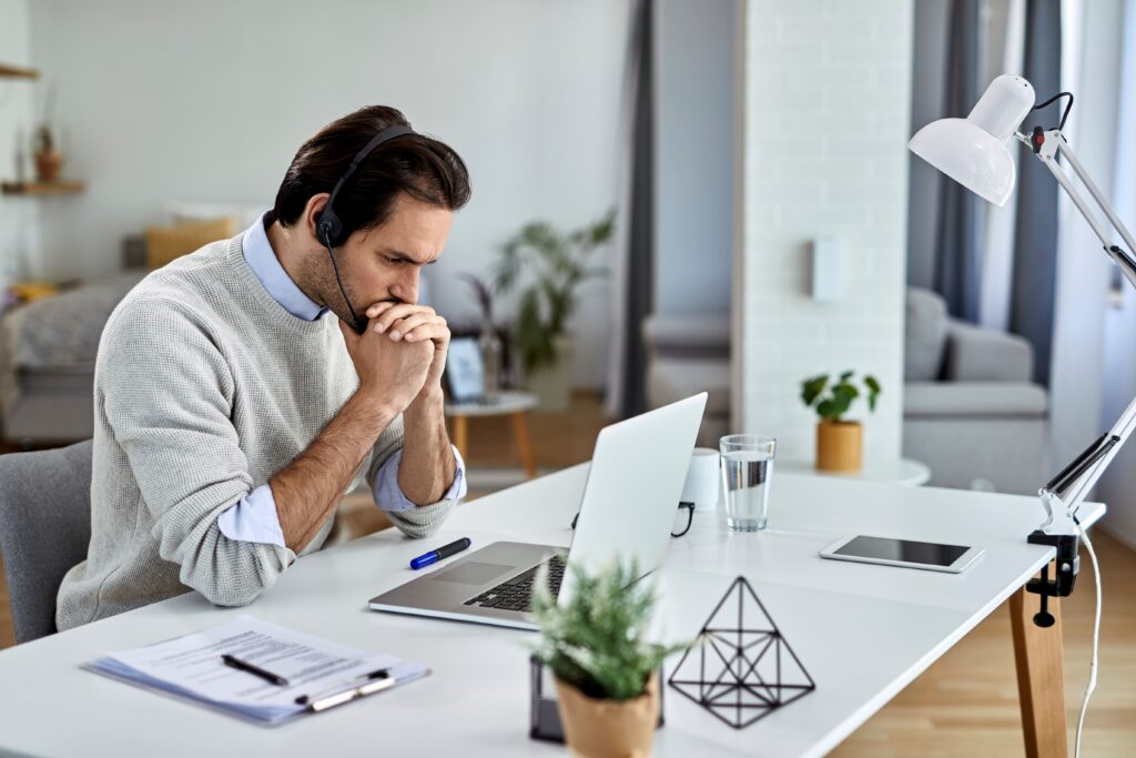 Home office está previsto na CLT? Entenda como funciona.